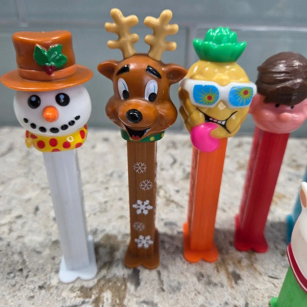 Hello Kitty PEZ Plush Toy PEZ Dispensers‎ Snowman Reindeer Pineapple Assortment